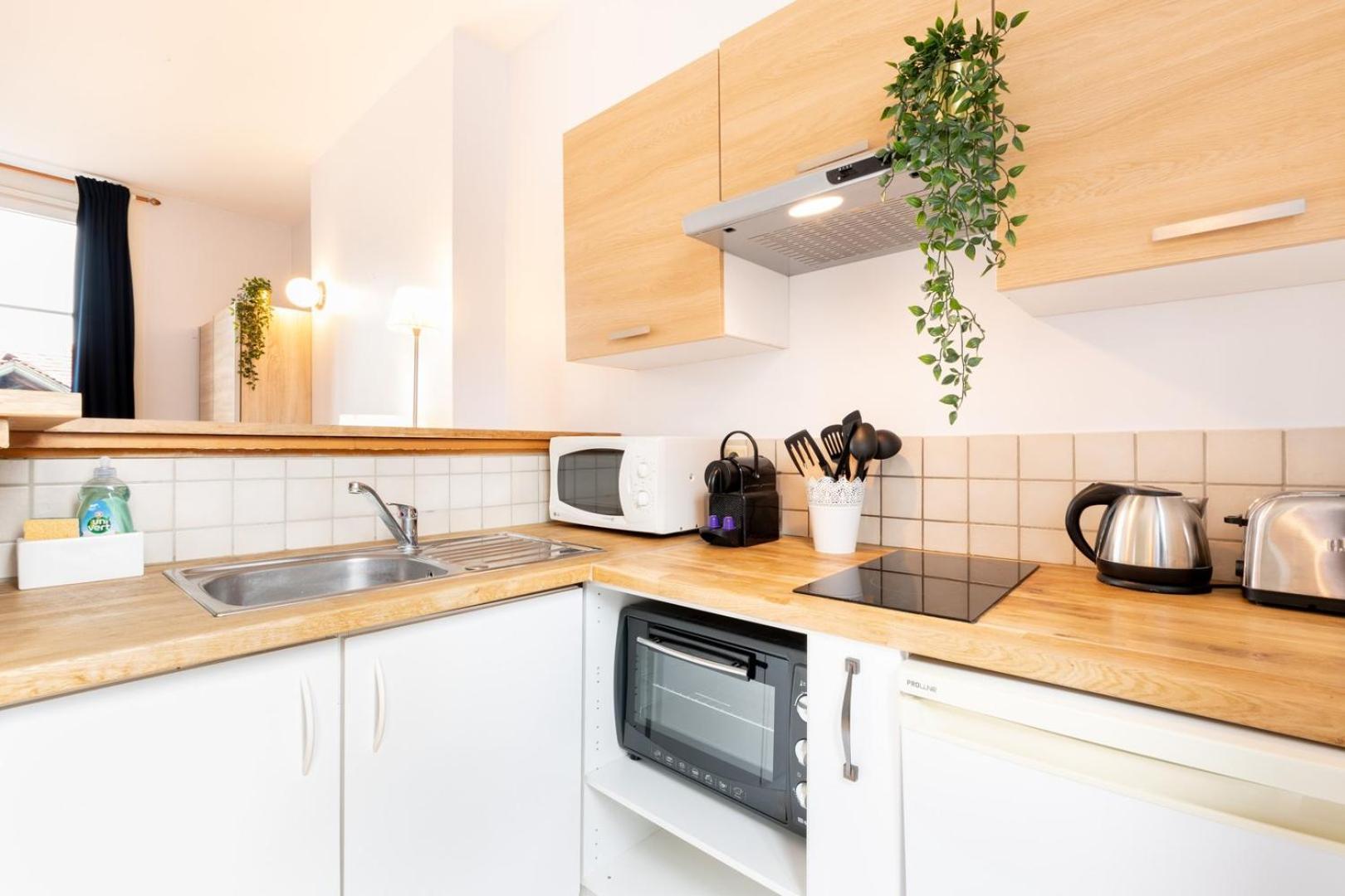 Апартаменты Grand Place Very Well Located Studio Лилль Экстерьер фото